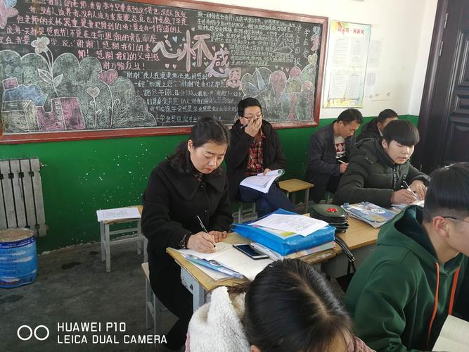 紫薇中学赴小章中学开展镇村帮扶送教下乡活动