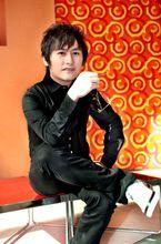 朱岩(2007快乐男声全国第15名)