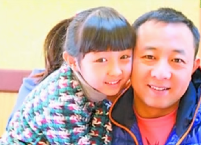 张子枫出生后,父母想将所有最好的都留给女儿.