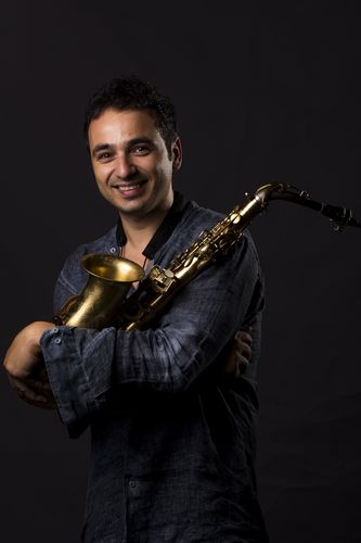 沙发上的大脑-意大利爵士电子实验萨克斯手gianni denitto独奏音乐会