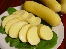 蛋肠是一种以鸡蛋为主要原料,适当添加其他配料,仿照灌肠工艺,经灌制