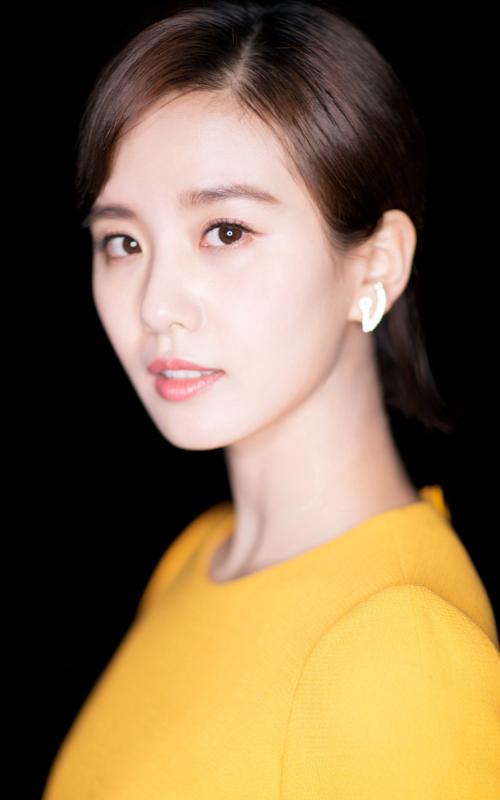 刘诗诗高清壁纸:气质不俗,尽显魅力