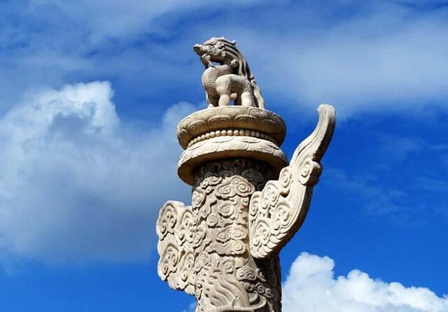 天安门前华表上面的犼