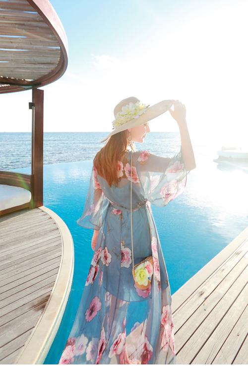 沙滩裙夏季新款三亚旅游拍照衣服海边度假连衣裙波西米亚长裙超仙