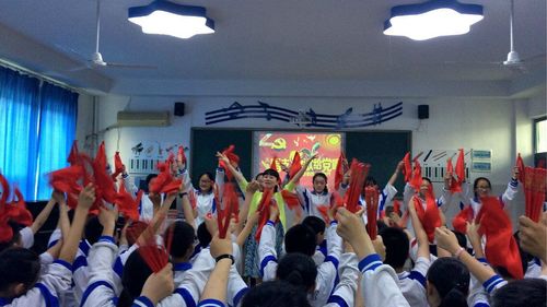 童心向党 东风二中唱响社会主义核心价值观---十堰