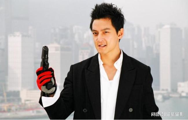 吴彦祖顶胡渣线上开课教建筑!从演员到建筑师,盘点他有多少技能