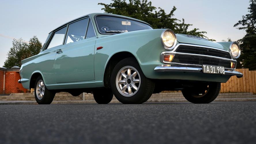 复古老式汽车图片桌面壁纸