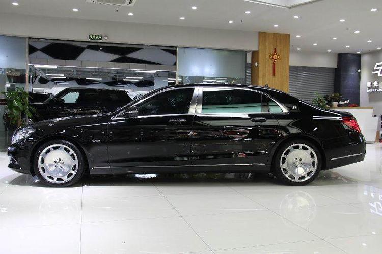奔驰迈巴赫s400和迈巴赫s600有什么不同吗?