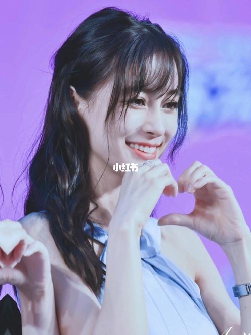 angelababy花式比心7815_angelababy_angelababy