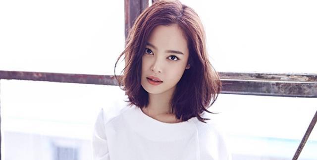 无他,辛芷蕾在这部剧里绝对是成功的,而她在生活中也是积极向上,一步