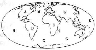 读下面的海陆分布图,完成各要求