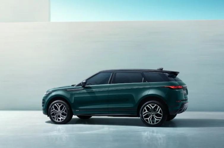 全新路虎揽胜极光l诠释天生光芒