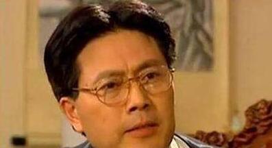 《情深深雨蒙蒙》中,魏光雄如何肯定尔杰是他儿子?