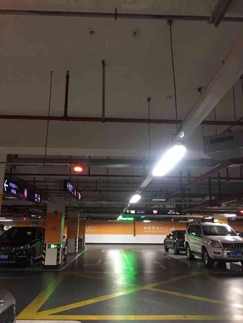 中海环宇荟地下停车库