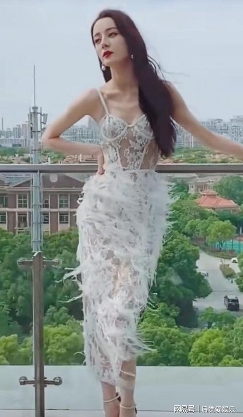 这几位明星求你别再瘦了:棒棒糖,骷髅腿,排骨胸并不好看