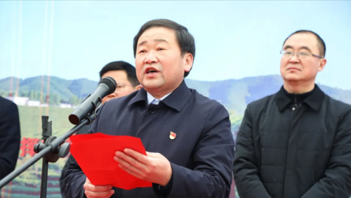 白雀园镇党委书记陈新致辞