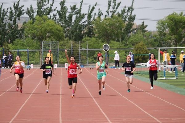 山东商业职业技术学院举办第十九届运动会