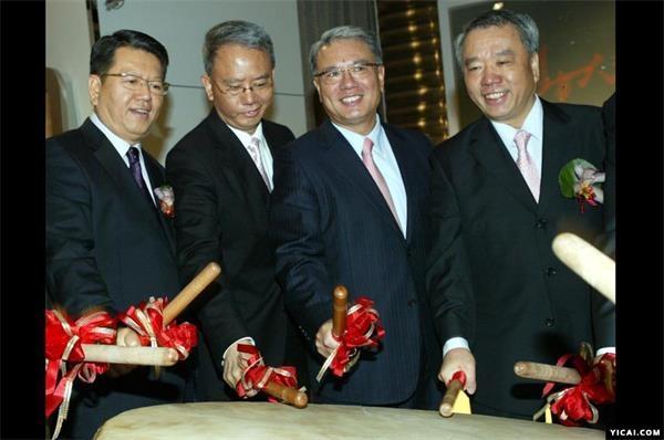 揭秘:康师傅背后的魏氏兄弟发家史