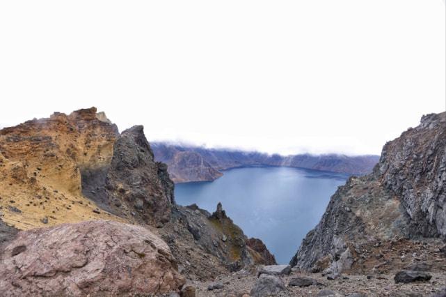 站在长白山天池口朗诵《天池》,以灵魂相敬化作天池的