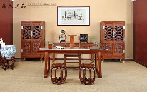 区氏臻品展厅一角