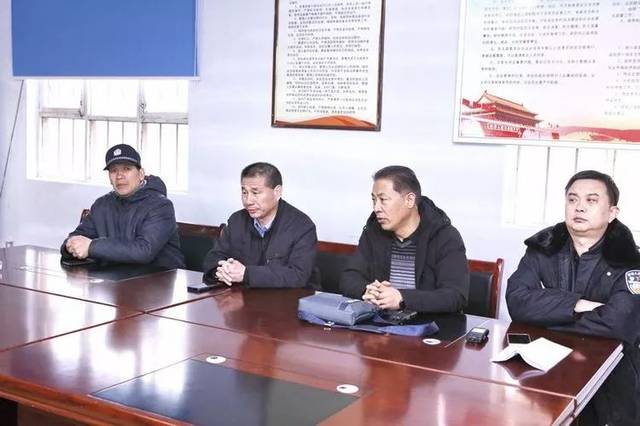 渑池县政府党组成员,公安局党委书记,局长袁奇峰深入段村乡指导脱贫