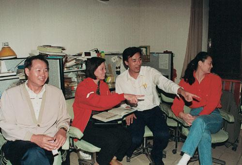 周晓兰的丈夫是我国前男排队员侯晓非,在离开国家体育之后,他