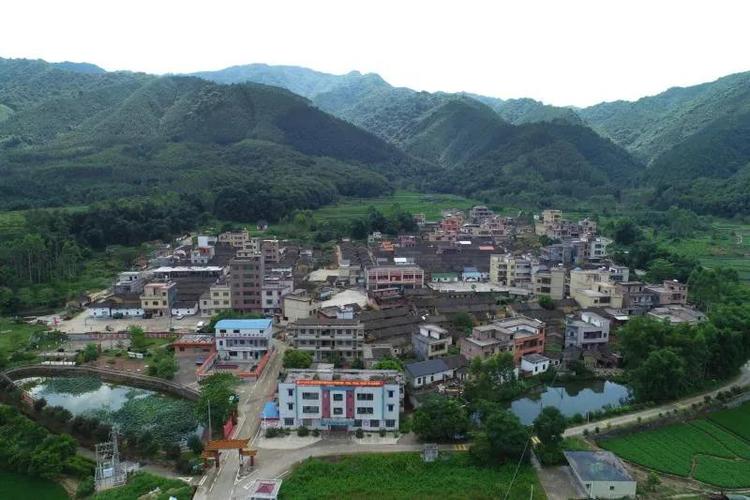 市级文明镇名单(佛冈县 共3个):   高岗镇,汤塘镇,迳头镇   市级