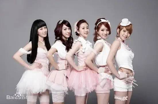 i me,中国内地流行乐女子组合,由李予溪(原名李媛希),易易紫,刘美含