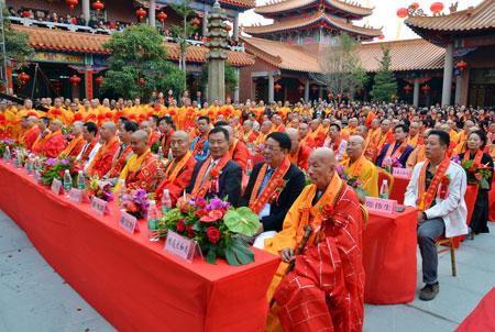 广东汕头海兴禅寺扩建落成圣像开光暨隆道法师升座庆典举行