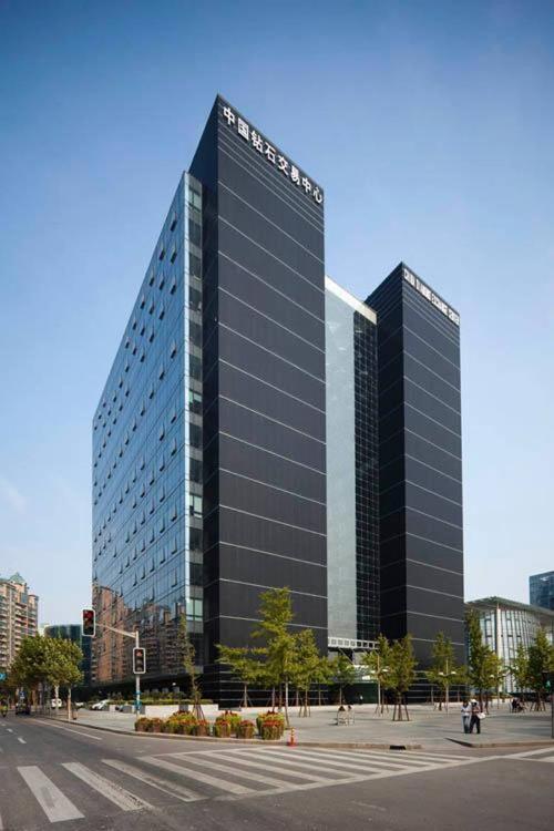 比如:上海证券交易所,上海黄金交易所,上海保险交易所,上海期货交易所