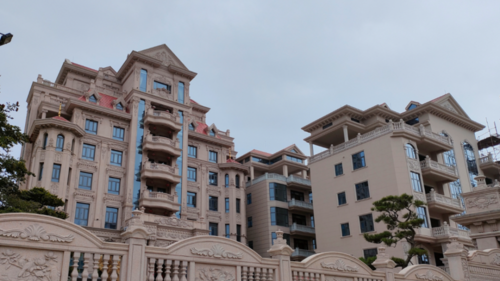 当地农村别墅之豪华超出很多人的想象 在福建莆田的北高镇 栋栋别墅拔