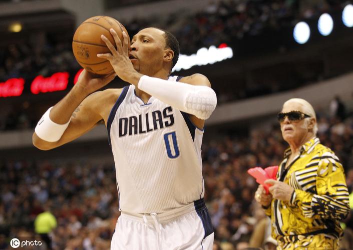 北京时间5月12日消息,来自美媒体的报道称,nba名宿肖恩-马里昂在