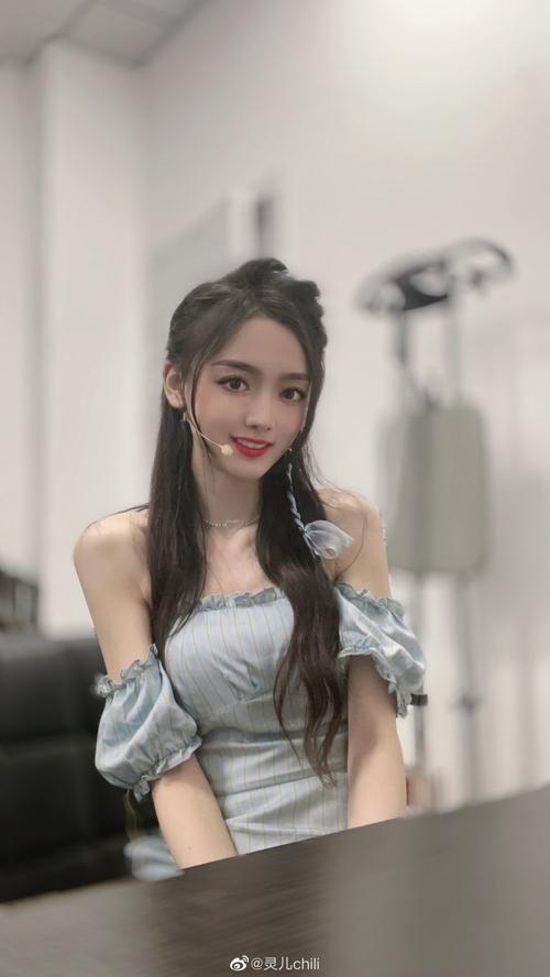 kpl解说灵儿晒照会看到巅峰对决吗