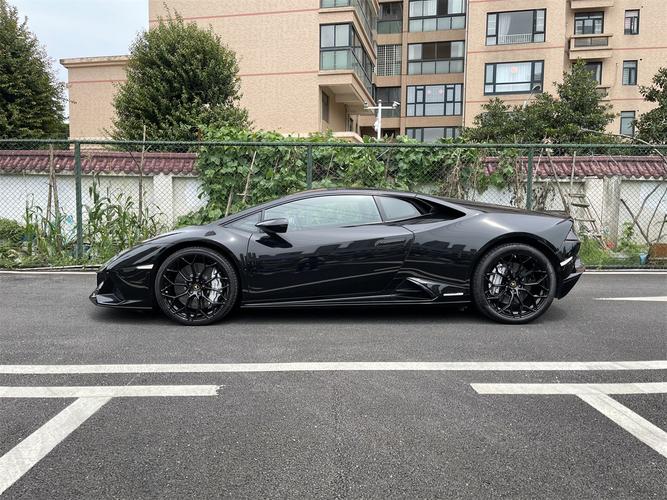 急速小牛兰博基尼huracanevo交付武汉客户
