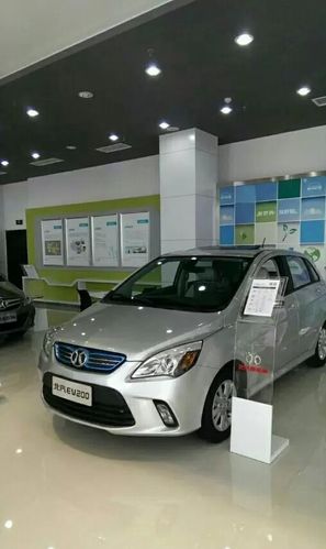 特锐德北汽ev150电动车"一元"体验