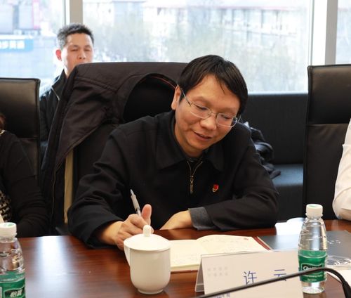 中关村街道党工委书记许云一行到旷视调研 "合作服务"