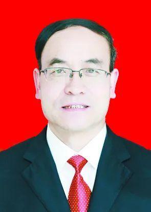 马先明同志简历