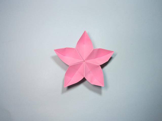 手工折纸花 五星花的折法详细图解(附视频)