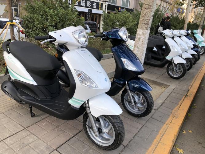 比亚乔fly150cbs版