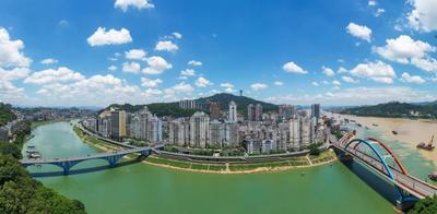 广西梧州:大暑鸳鸯江别样美