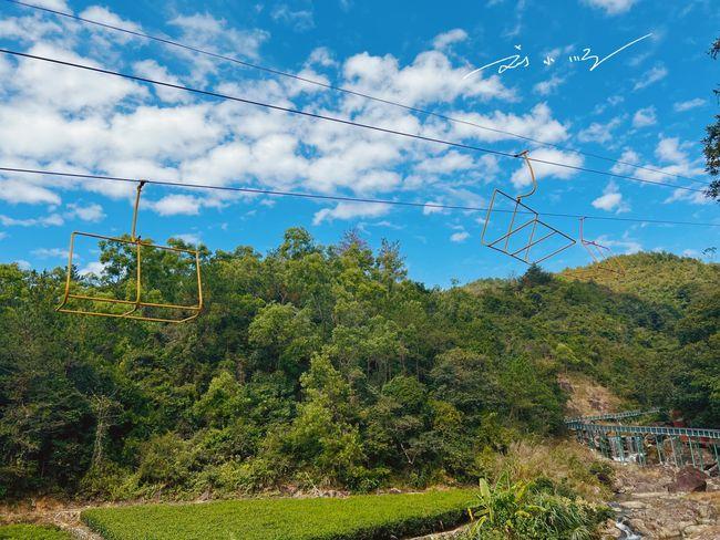 前段时间,我在广东潮州旅游,就来到了凤凰山,这里自然风光与人文景观