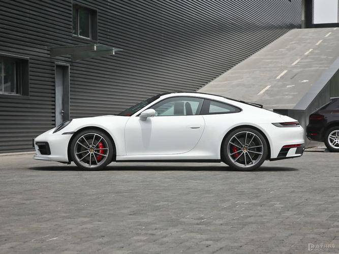 保时捷9112022款4座落地多少钱