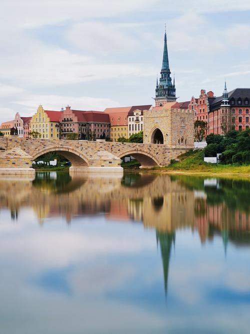 松山湖畔的华为欧洲小镇真是绝绝子