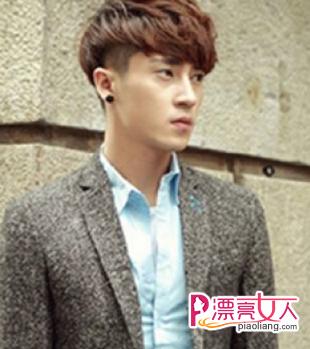 男生纹理烫发型图片 帅气造型更撩人