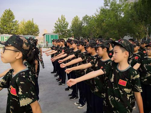 【山青世界】军训不悔,青春无畏——济南泉景中学2019级素质拓展活动