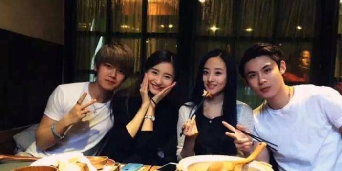 聂欢任嘉伦结婚照亲吻聂欢和老公任嘉伦的亲密合照