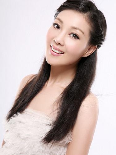 民歌新时代 龚琳娜谭晶褚海辰新民歌女歌手盘点