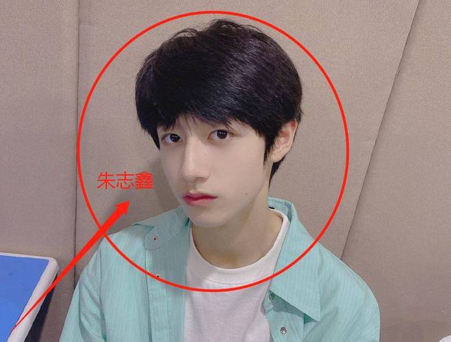 tf家族三代朱志鑫,自曝当练习生原因,参加导演请指教引期待