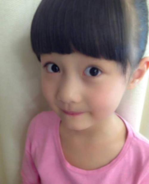 可爱的内地小童星纪姿含