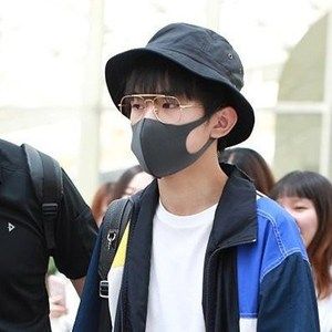 tfboys易烊千玺同款别针白线渔夫帽盆帽子男女生秋冬季纯棉黑色潮